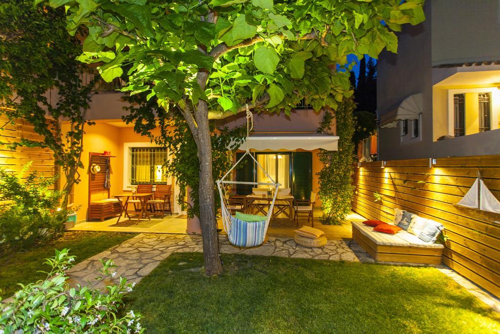 Apartment In Villa Rosebud Nikiana Exterior foto